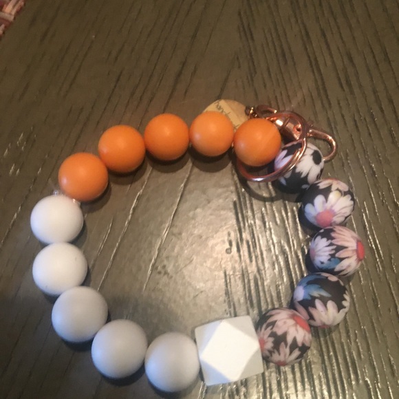 Custom-made bracelet (two)& can be converted to a key chain. Has a bible verse. - Picture 7 of 13